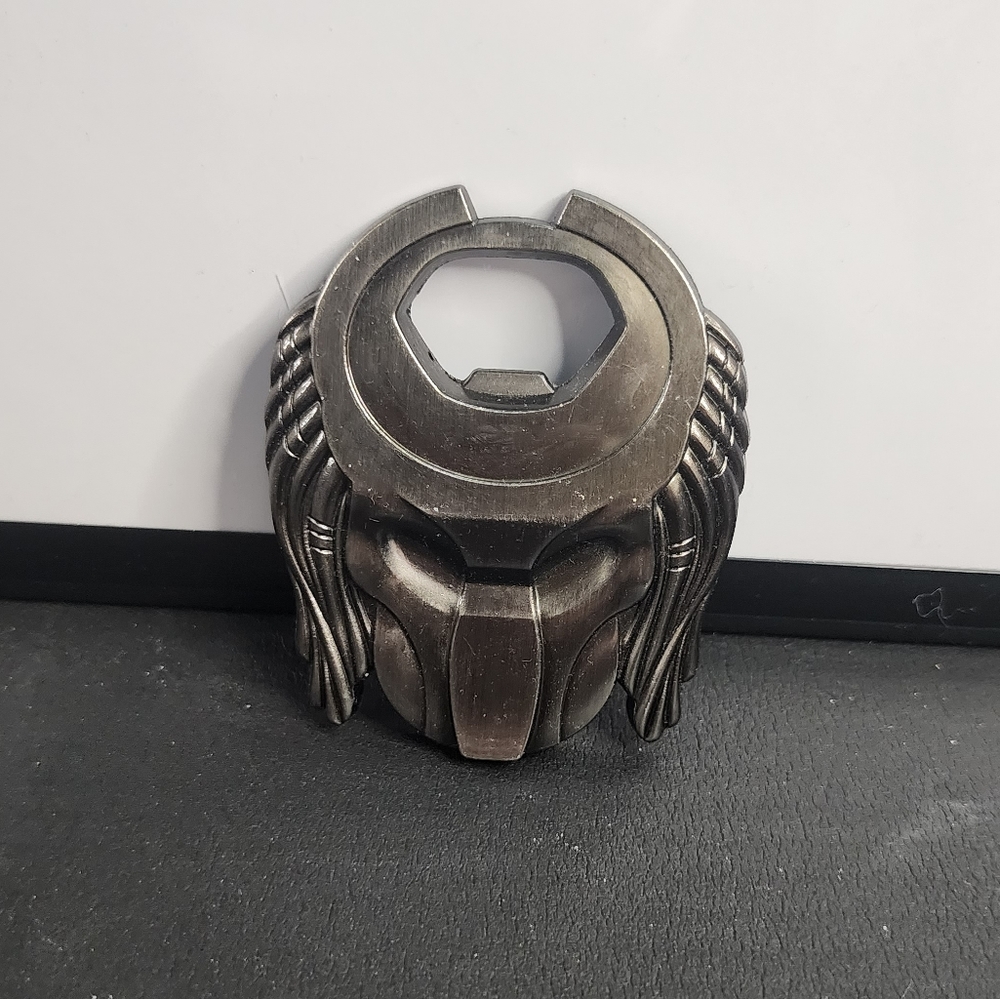 Loot Crate Predator Bottle Opener Sci-Fi Horror Alien Vs. Collectible 2017 New